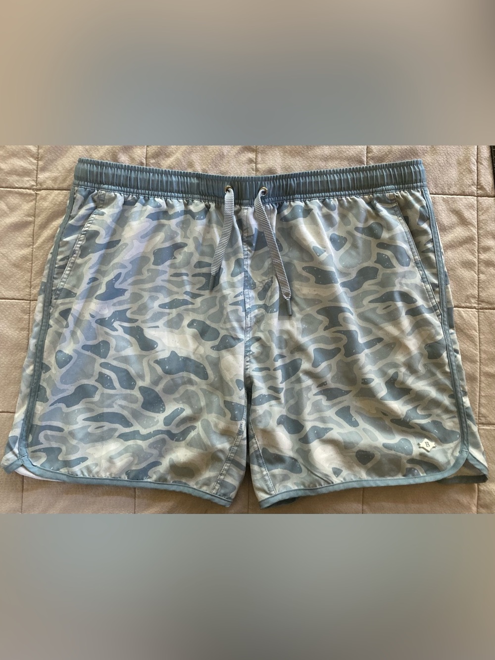 Burlebo Athletic Shorts Men’s 2XL 6” Blue Camo Gym Running Yoga Brief Lined